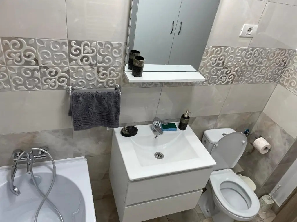 Iany Residence 1