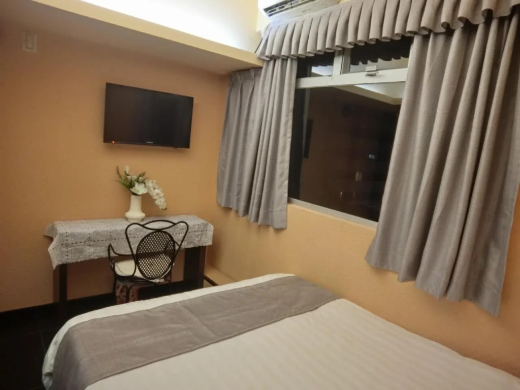 Bloomy Hotel