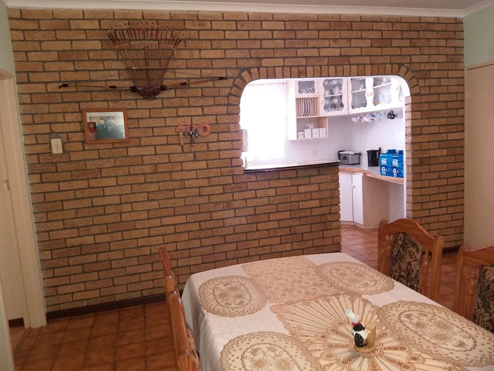 Dj'S B&B