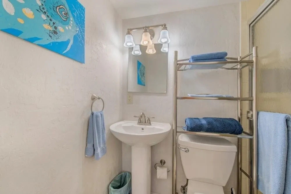 Leonardo Arms Condo On The Beach 2 Bedroom Condo