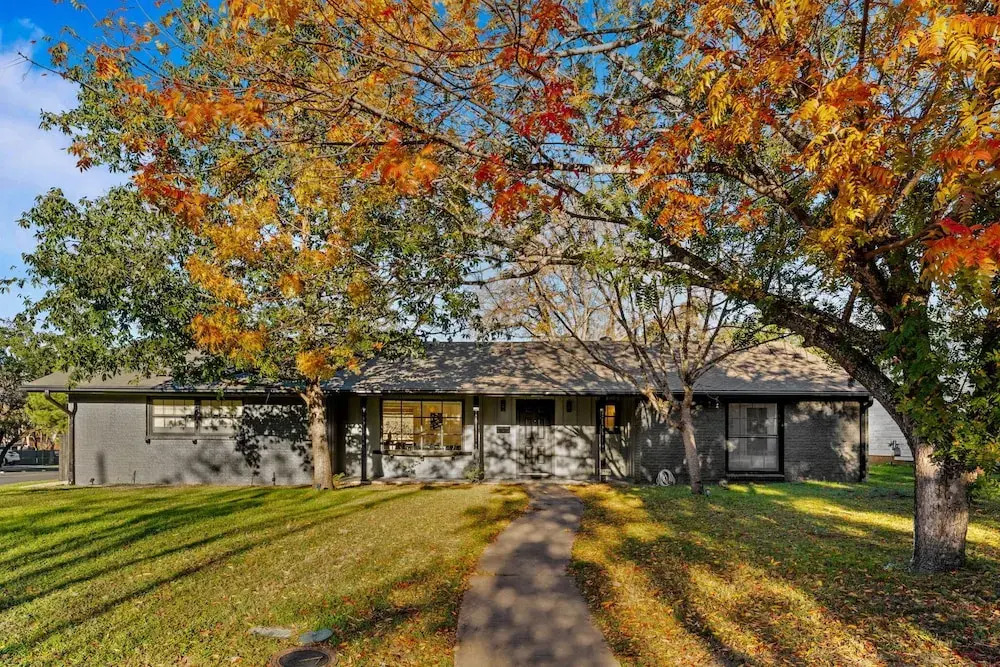 Quiet 3 Bedroom Home Walkable to Zilker Park