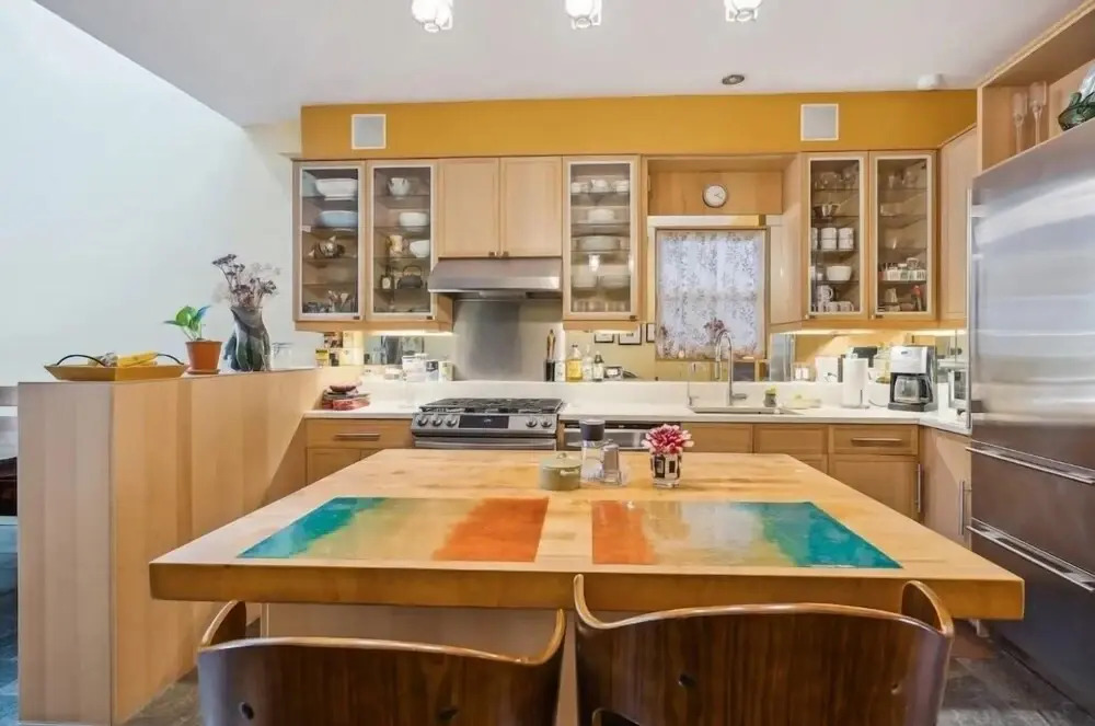 Surprisingly Unique 2br Urban Oasis W/ Sauna In Ny 2 Bedroom Home
