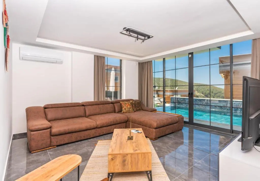 Miel Suites-2 Luxury Villa with Private Pool