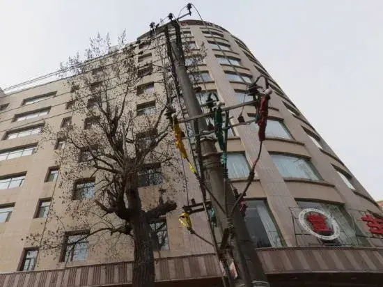 Shui Linglong Movie Hotel (Taiyuan R & F City)