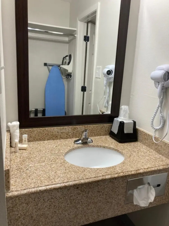 The Hotel Orange