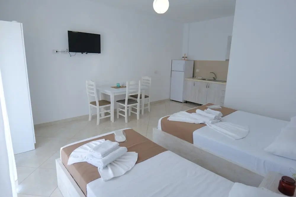 Shark Hotel