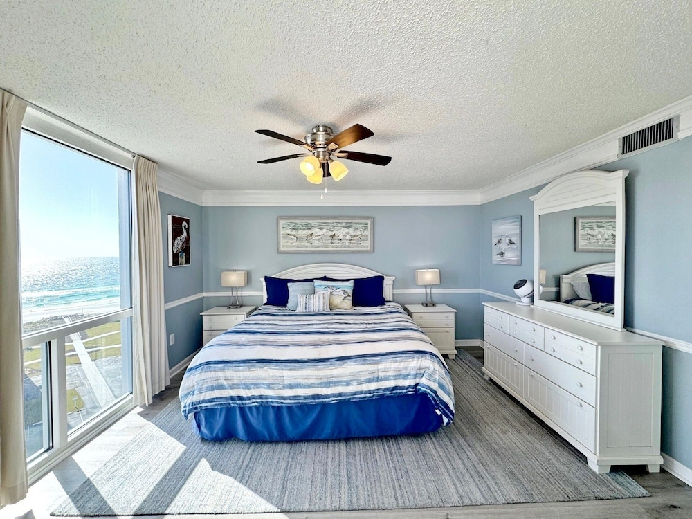 Shoreline Towers 3103 2 Bedroom Condo
