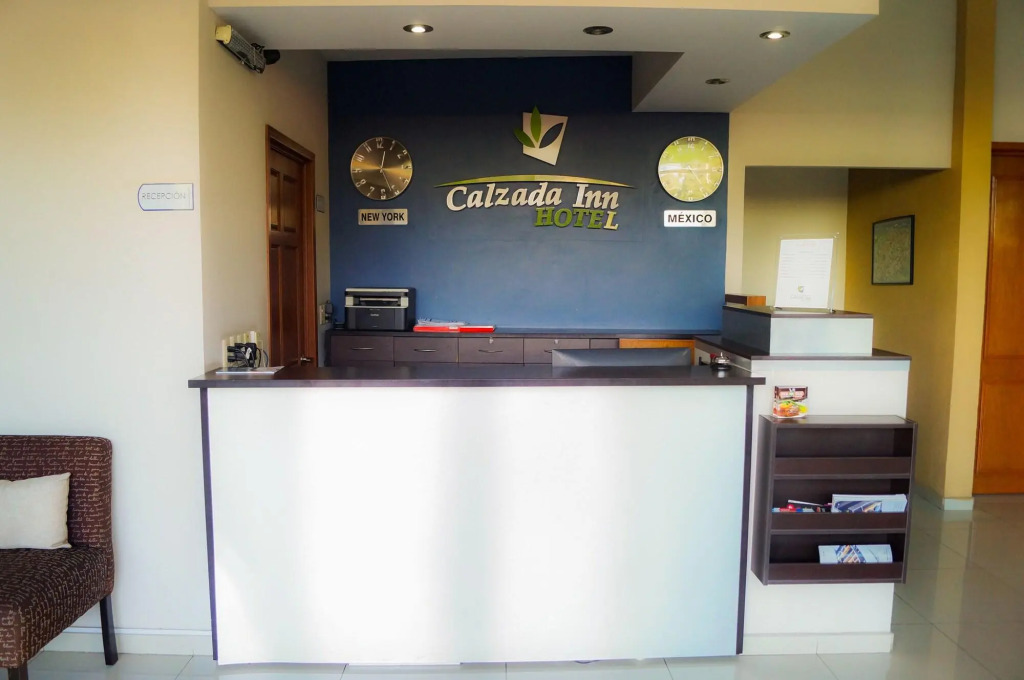 Hotel Calzada Inn