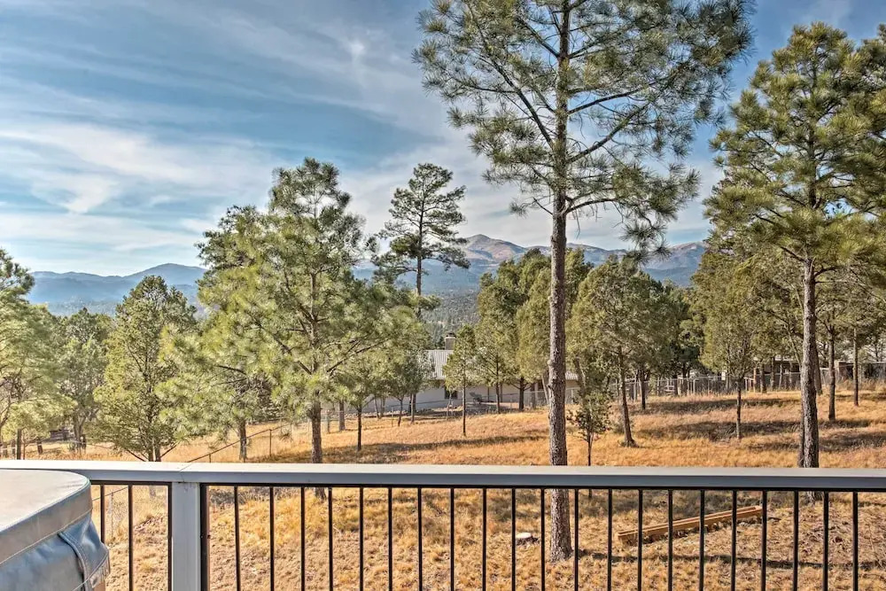 Ruidoso Home w/ Hot Tub & Sierra Blanca Views