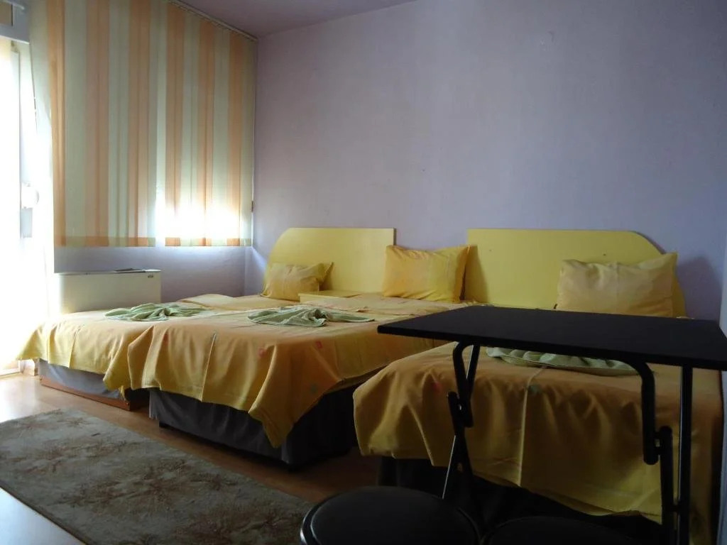 Dionis Hotel