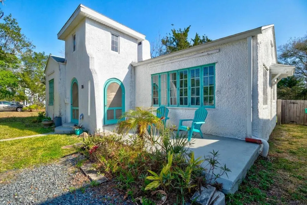 Spanish Beach Bungalow MainHouse