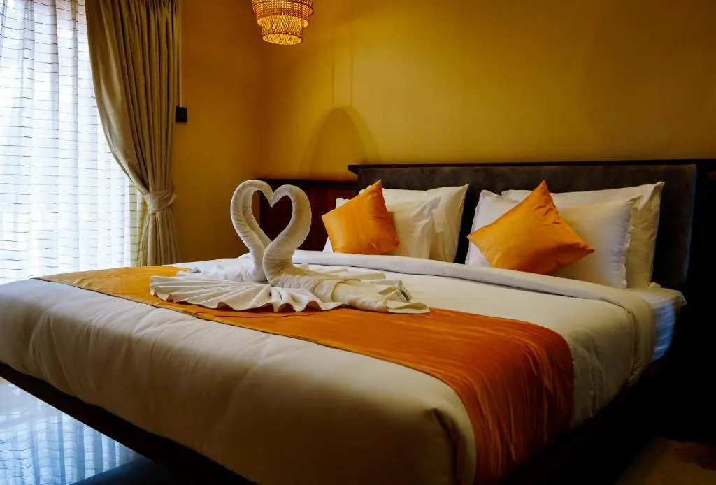 Foxoso Aaristo Baga Beach Resort