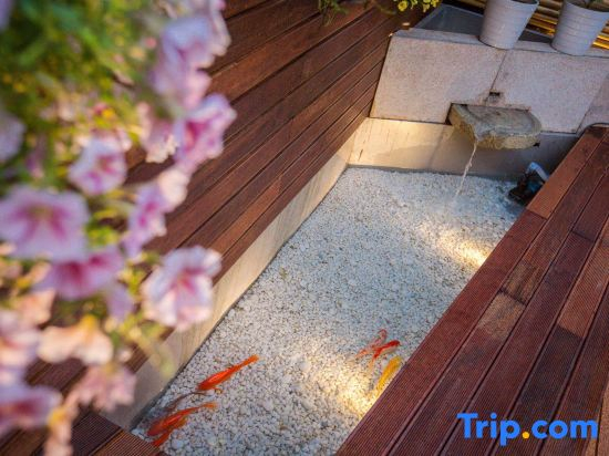 Tongli Qingyan · Shangpin Courtyard Riverside Vacation Apartment