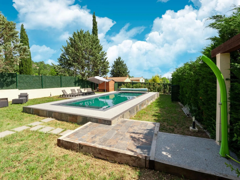 Villa Jenuska, Attractive holiday home in Callian with private pool
