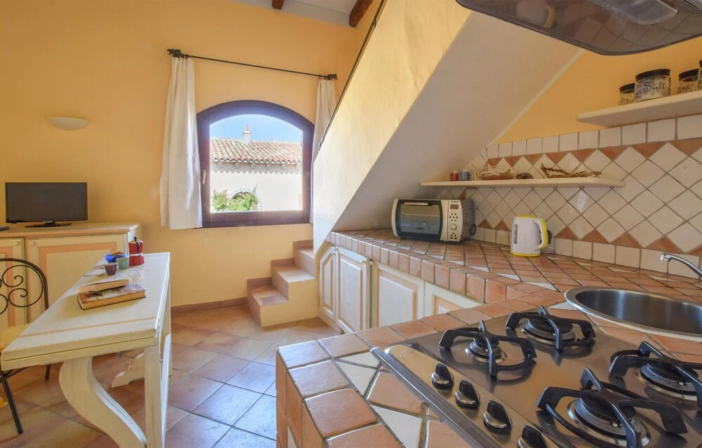 Stunning Home in Capo D'orso - Palau With 3 Bedrooms