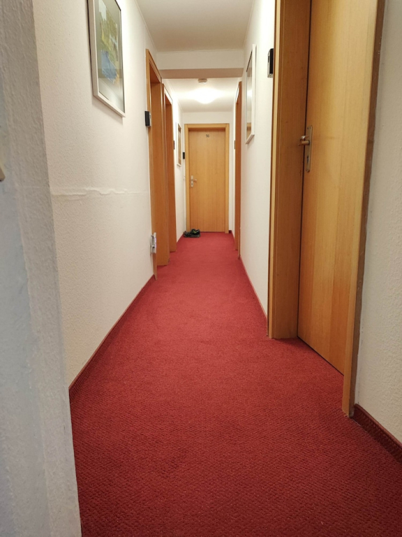 Room in Guest Room - Single Room With Shared Bathroom and Kitchen in Hundsbach