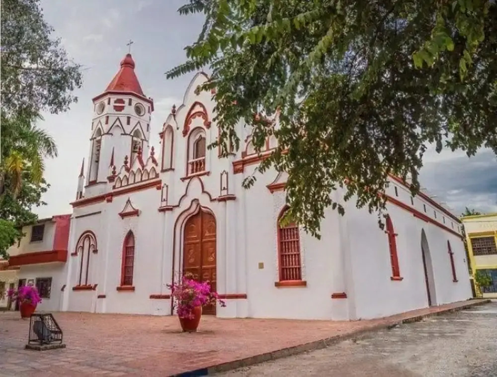 Casa Turística Realismo Mágico