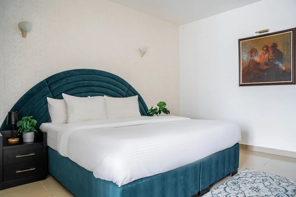 Urban Pumpkin 3-bedroom Apartment, Ikoyi