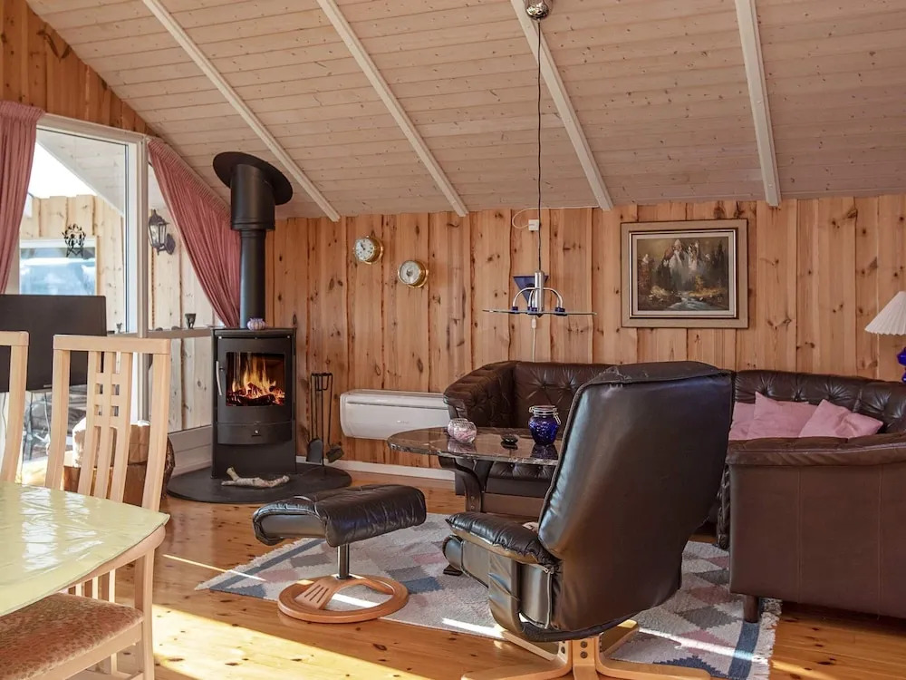 Cosy Holiday Home in Zealand With Whirlpool