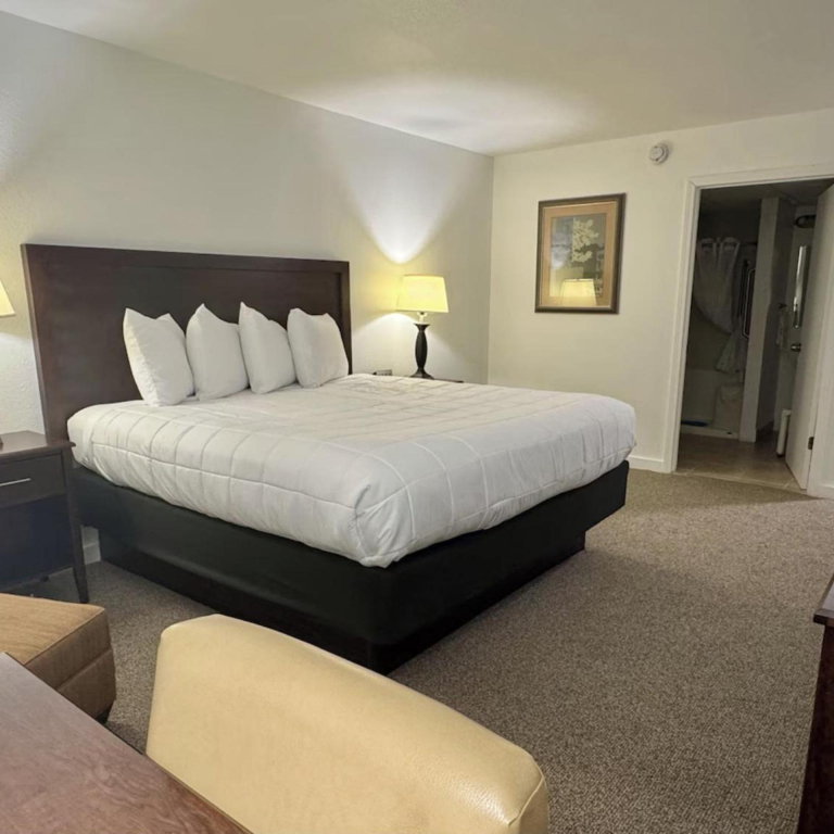 Eagles Nest Hotel