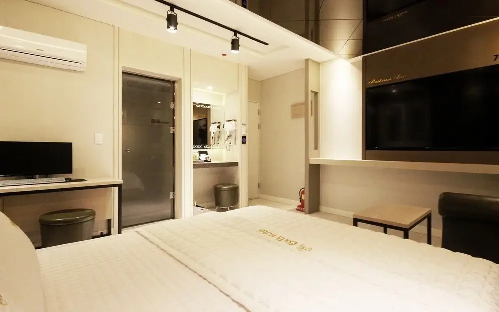 Yecheon B And B