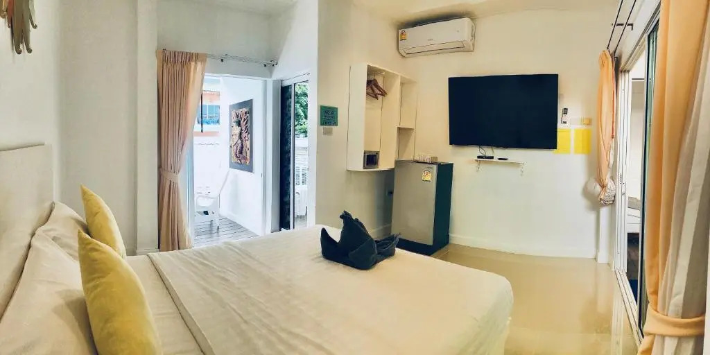 Koh Larn White House