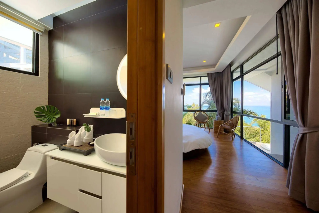 Villa Seawadee - luxurious, award-winning design Villa with amazing panoramic seaview
