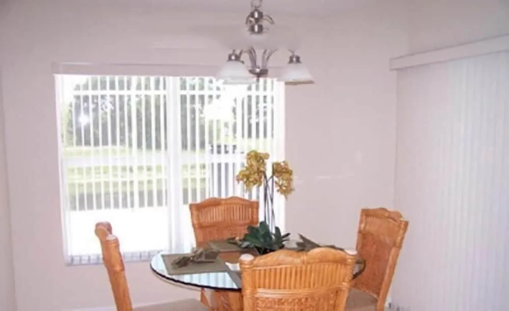 The Bunratty Manor - 3 Br home by RedAwning