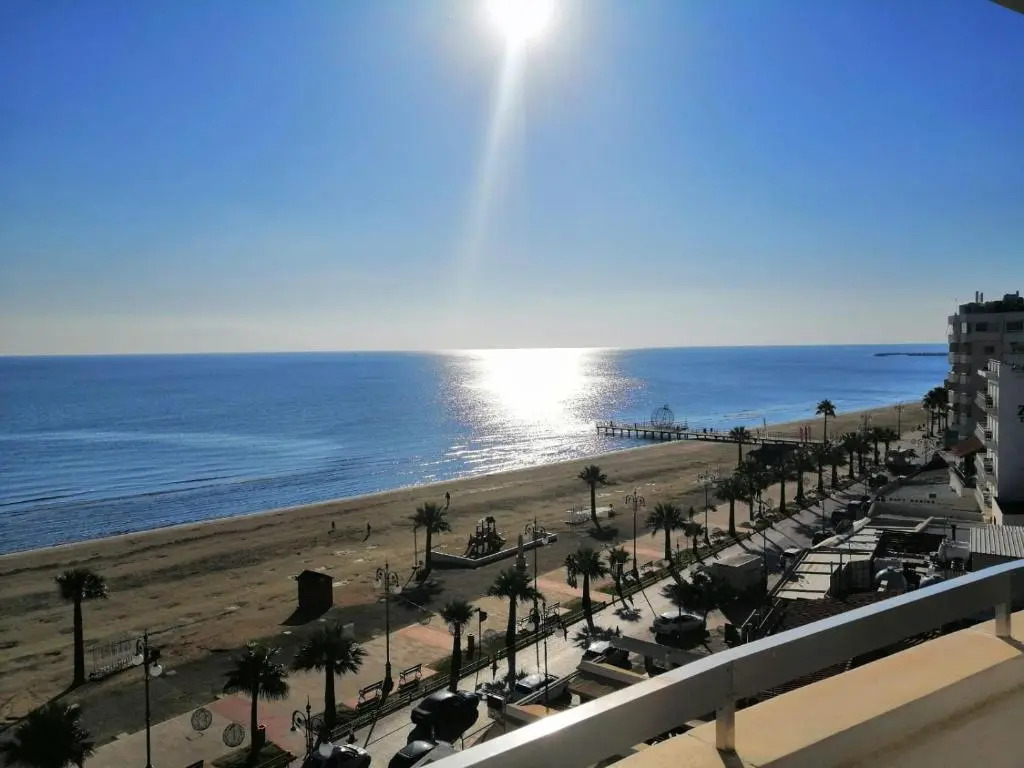 Alex Beach Apartment 33