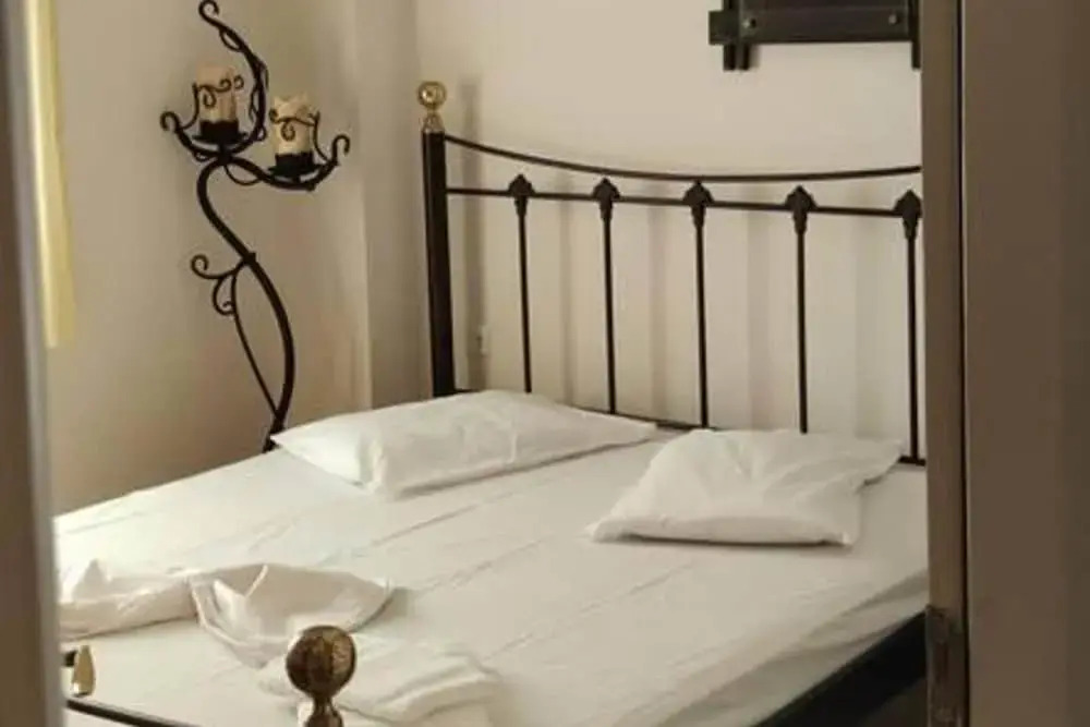 3 Bed Villa - Sleeps 6 - Terrace - Sea View