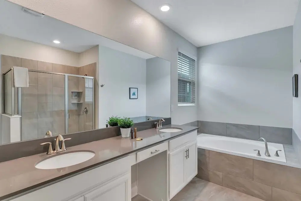 Classy 6BR Home With Private Pool