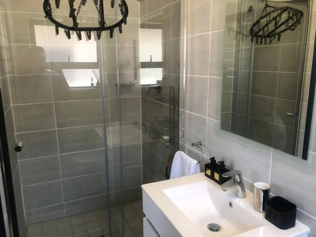 Luxurious Waterfall 1 bedroom Condo With Free Uncapped Wifi