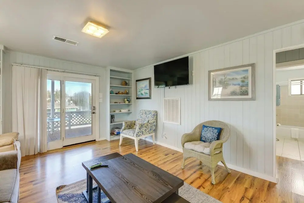 2 Blocks to Bay: Misty Harbor Rockport Home
