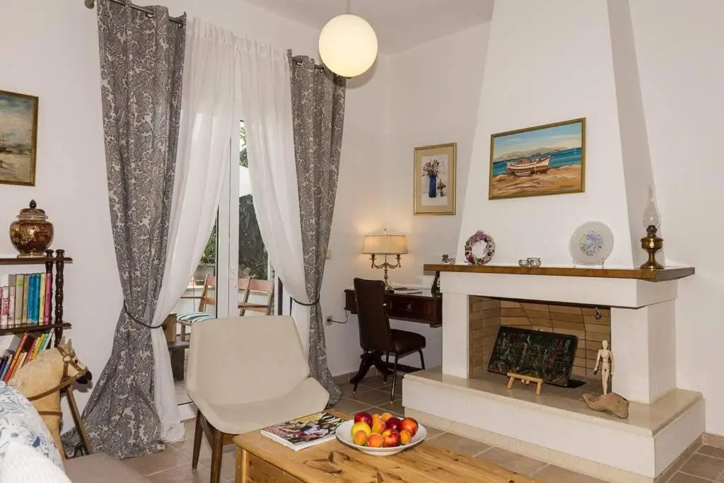 Estia House Cozy-Comfortable Apartment