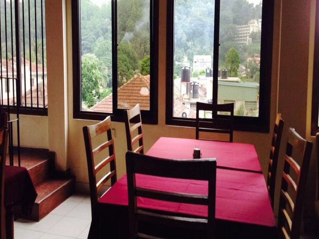 Lake Front Homestay