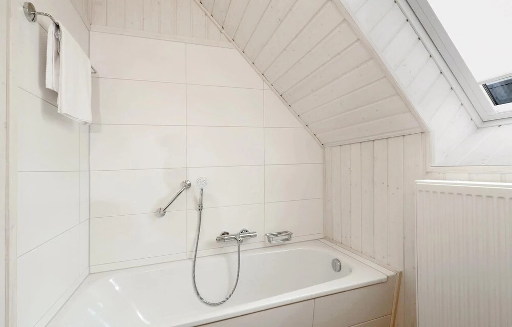 Nice Home In Ostseeresort Olpenitz With Sauna