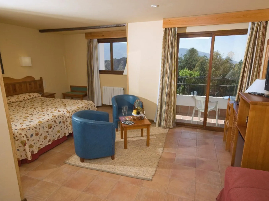 Hotel Alcadima