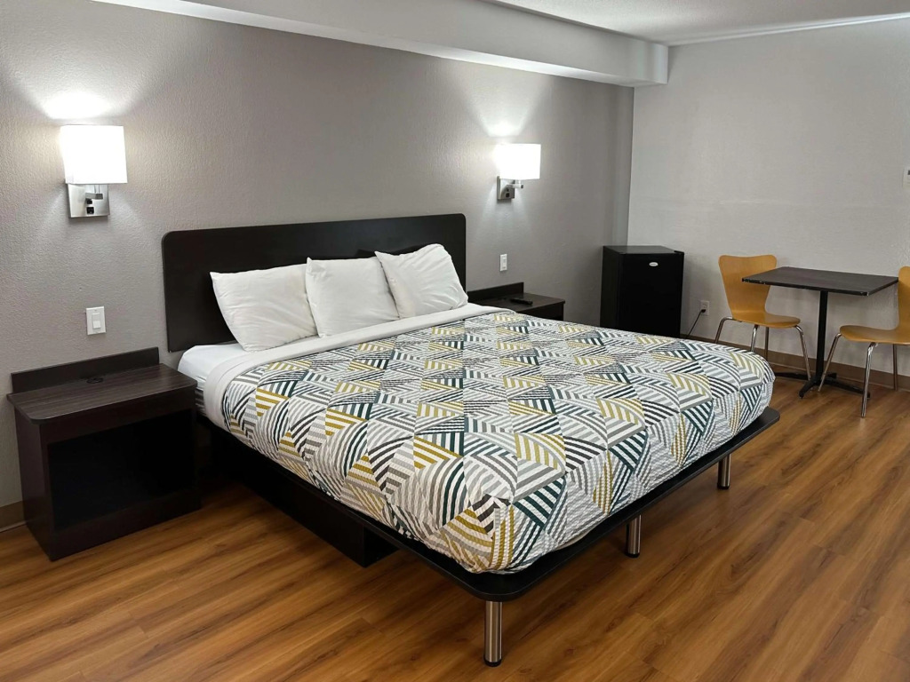 Motel 6-Greensboro, NC - Airport