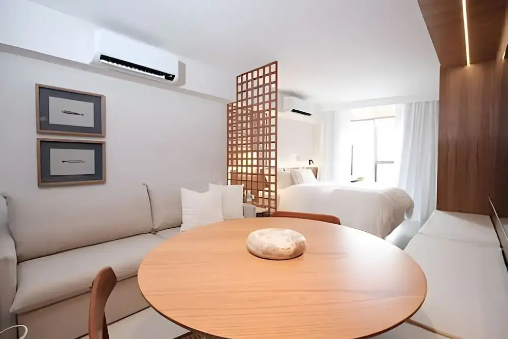 Leblon | Loft 5 min da Praia, com varanda vista Cristo - por Casapē Rio