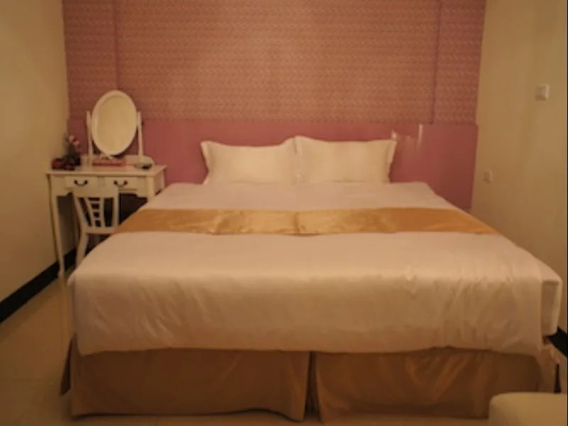 Four Seasons Duke Hostel