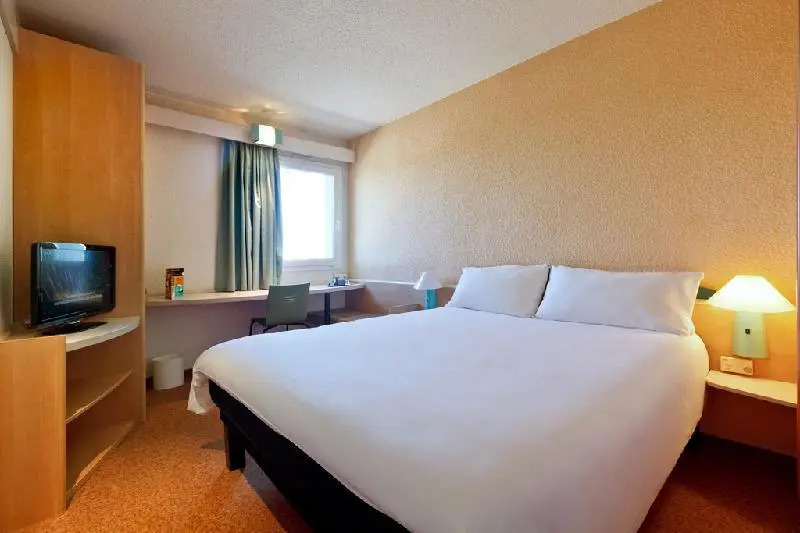 Ibis Setubal