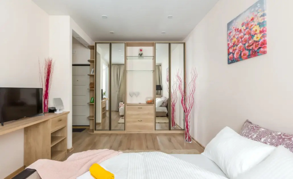 Apartmens PTS (Апартменс ПТС) на проспекте Астрахова 2