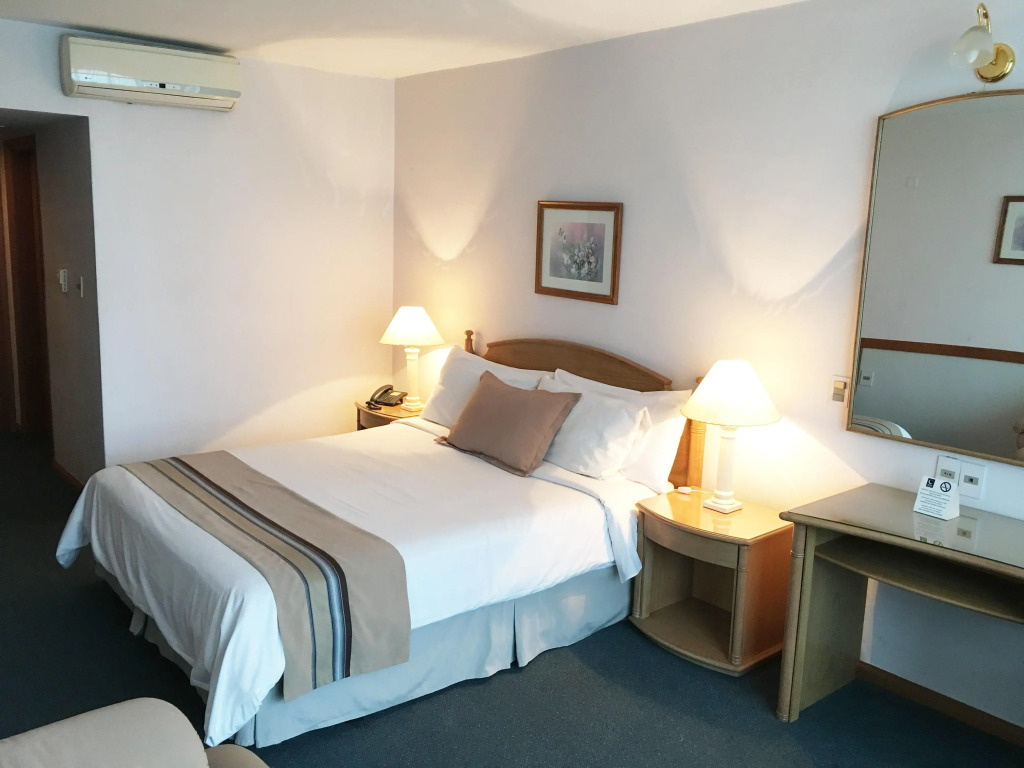 Crystal Palace Hotel