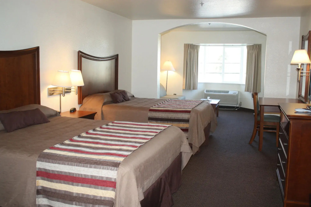 Airport Inn