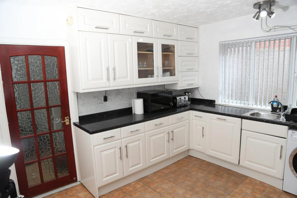 Cosy 3-bed Bungalow NEC Airport Close to Amenities