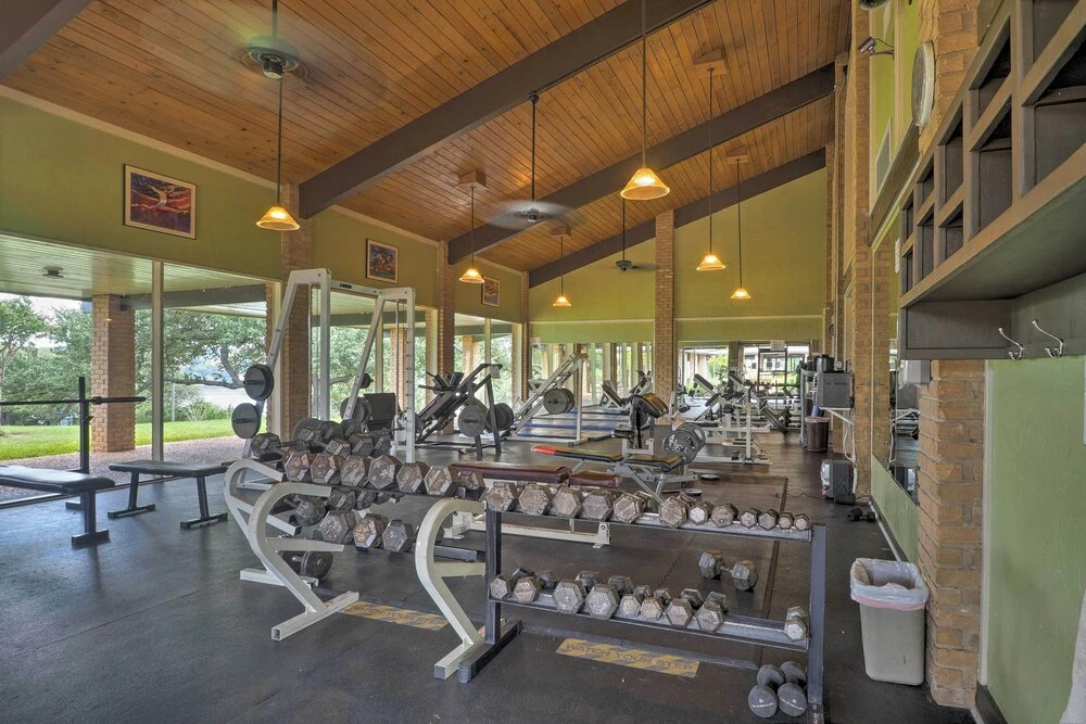 Waterfront Lake Travis Home w/ Pool Access!
