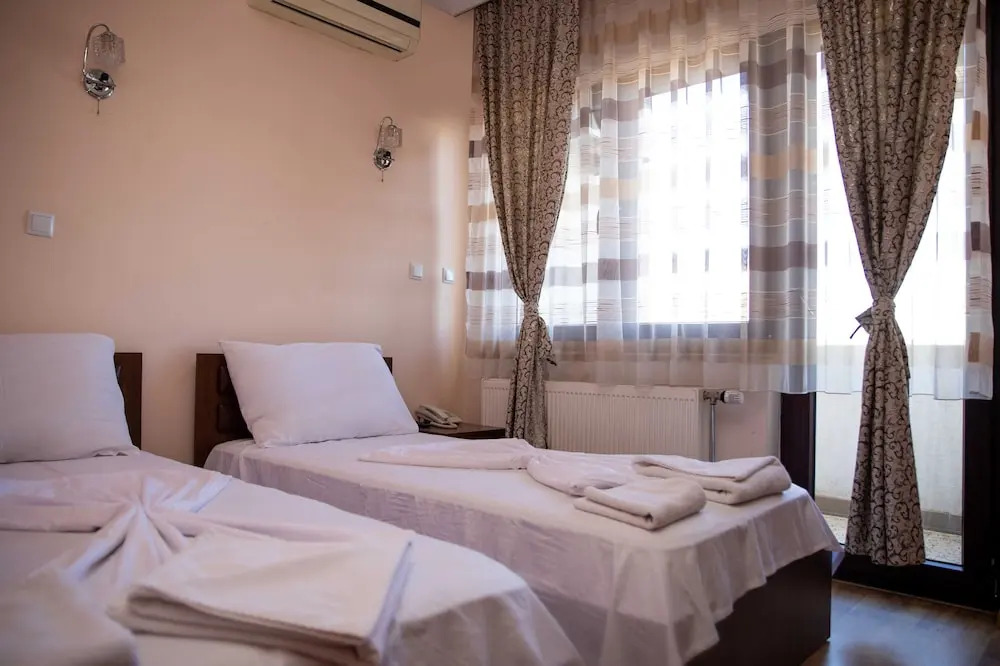 Hotel Leo