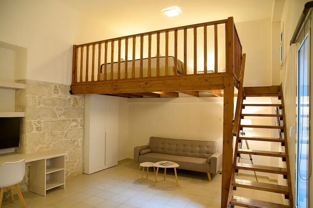 Uni Island - City Center Suites