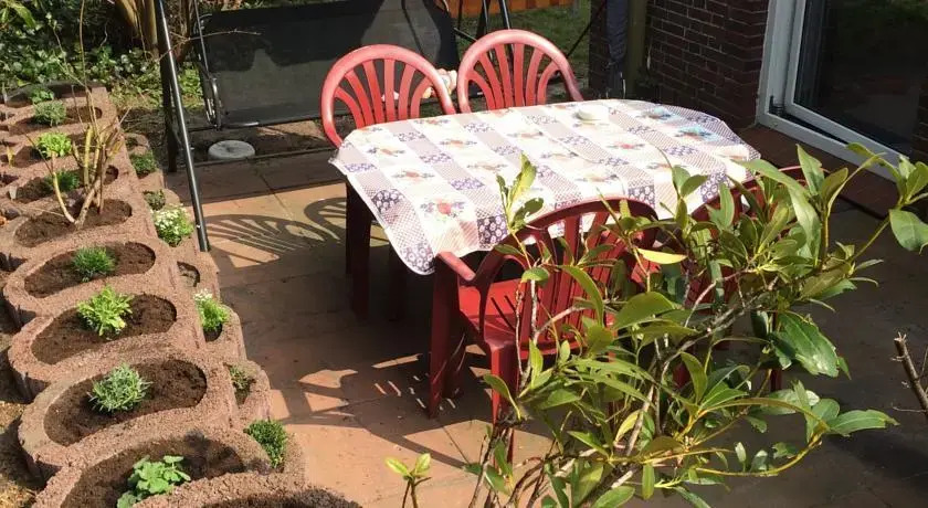 FeWo-Busche, Doppelhaushälfte mit Garten