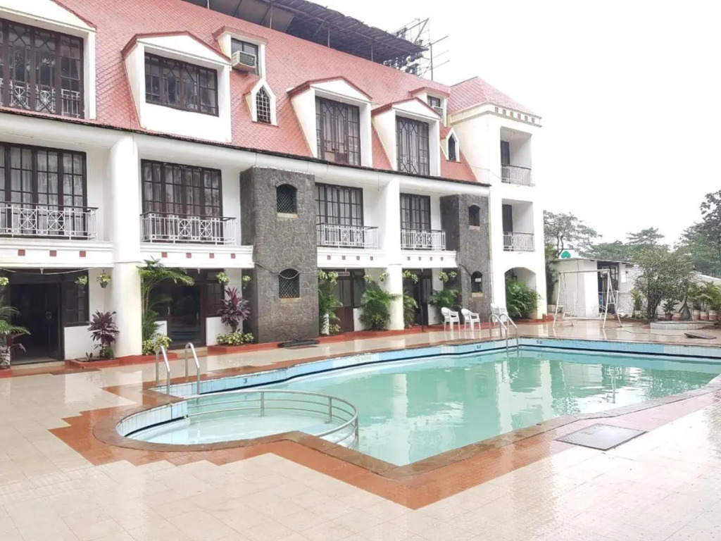 Hotel Rainbow Retreat Resort